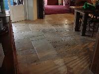 RECOVERY FLOORING IN STONE OF RECUPERATYION CUT A 5 CM. IN STOCK FOR EXPORT PALETT FROM M2.10, 50 Cad.<br>
(GUARANTEED TRANSPORT)<br>
MATERIAUX ANCIENS IN STONE OF BOURGOGNE,RECLAIMED ANTIQUE LIMESTONE